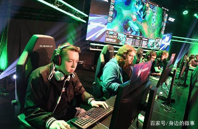 《碧蓝航线》2025冬日快闪点燃玩家热情 三城线下嘉年华圆满落幕